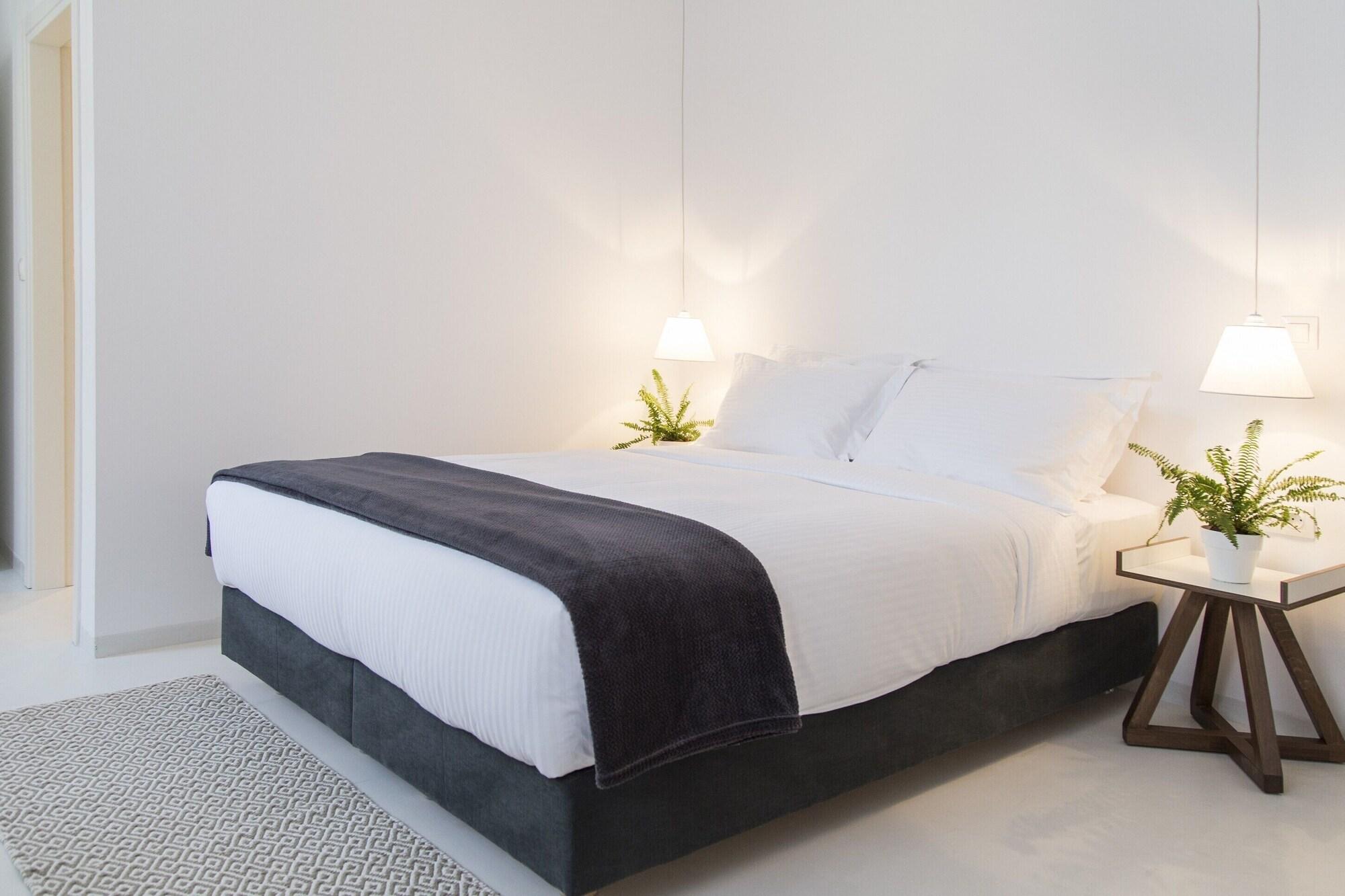 Monogram Hotel